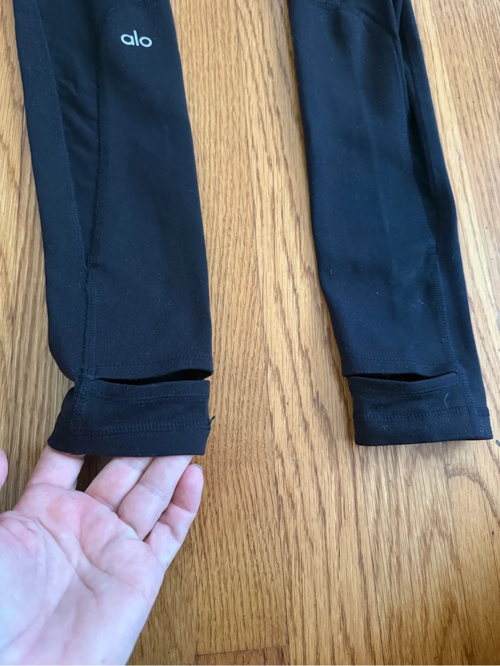 ALO yoga mesh cutout black athletic leggings XS